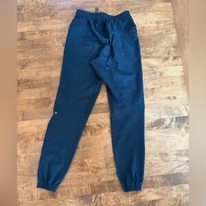 Lululemon Men’s joggers